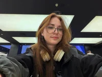 KiraLivee avatar