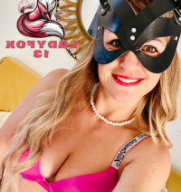 LadyFox13000 avatar