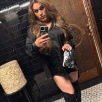 Lara_Luckessy avatar