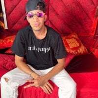Latin_straight0 avatar