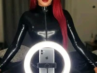 LauraSnake777 avatar