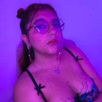 LexieBloom1 avatar