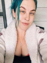 LianaMarie92 avatar
