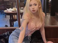 Littlefemaledog avatar