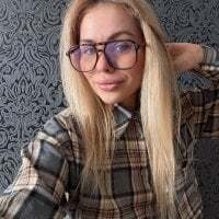 LoraBoyar avatar