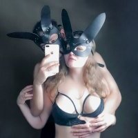 Lovely_Bunnyhot avatar