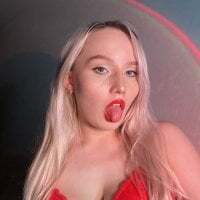 LunaM00NA avatar