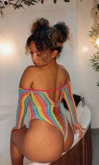 Lunaa_Brunettee avatar