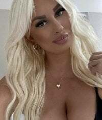 LuxuriaBlond avatar