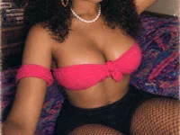 MadameGenevieve avatar