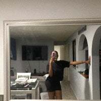 MiaFox7 avatar