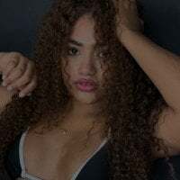 Missdionne_curly avatar