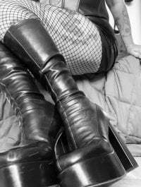 Mistress-Ivy51 avatar