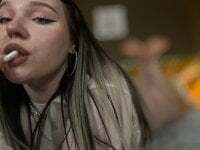 Monna_Krrristal avatar