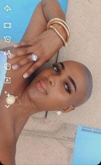 NaughtyChic28 avatar