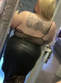NaughtyWife_25 avatar