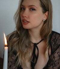 NicoleRiccii avatar