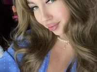 NinaTender22 avatar