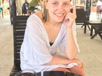 Phoebe_18 avatar