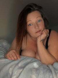 PrettyLittleCamGirl avatar