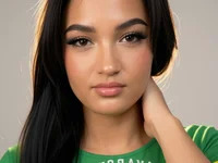 Roxane_Tall avatar