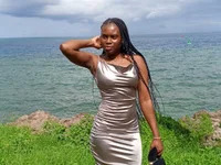 SLIMGAL_BIGBUBS avatar