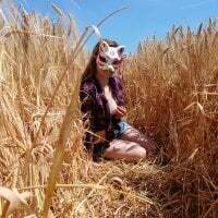 ScarletKitsunya avatar