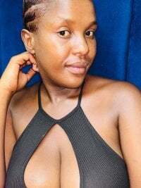 SexyBoobsxX97 avatar