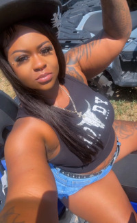 ShesXclusive_ avatar