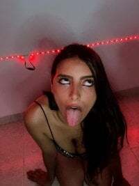 Skarleth_LatinGirl18 avatar