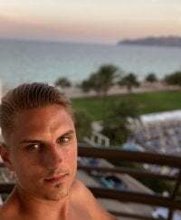 Sweetbooy90 avatar