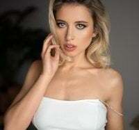 SweetyKitty18 avatar