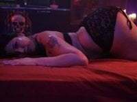TheCrimsonBlairDarling avatar