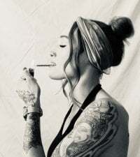 ThornsandHoney avatar