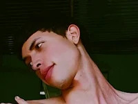 Thrio_23cmhot avatar
