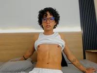Travis_black_ avatar