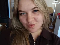 TypicalWoman avatar