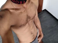UR_skinny_boy avatar