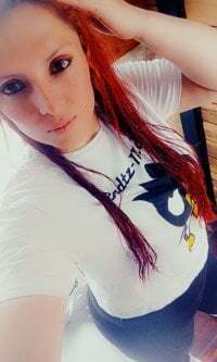 VERONICA__03 avatar