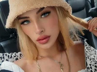 VIOLETA-1122 avatar