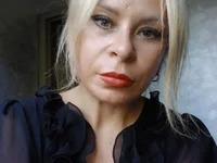 Valentina1715 avatar