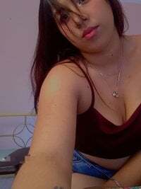 Valery_Curves_ avatar