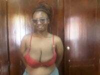 YammyChocTits avatar