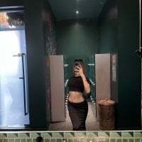 Yasminn689 avatar