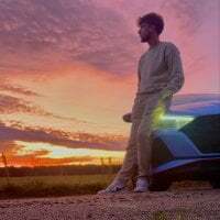 YoungSkinnyBoy20 avatar