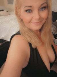 Zoe-101 avatar