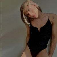_sofia_wood_ avatar