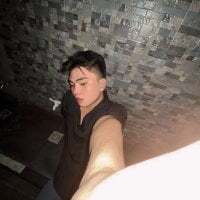 alhex_gay26 avatar