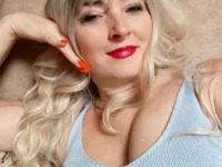 aminaFoxs avatar
