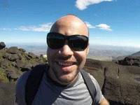 cesarve76 avatar